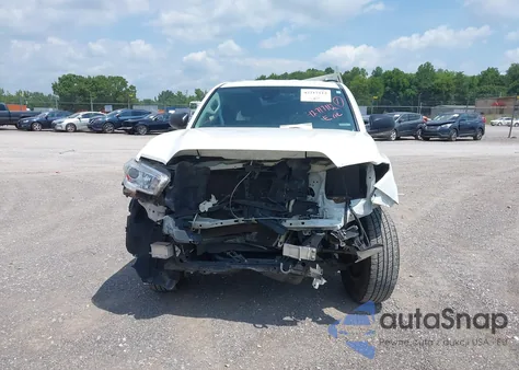 2019 Toyota Tacoma Sr z USA, uszkodzony, nr VIN 5TFSX5EN9KX070371